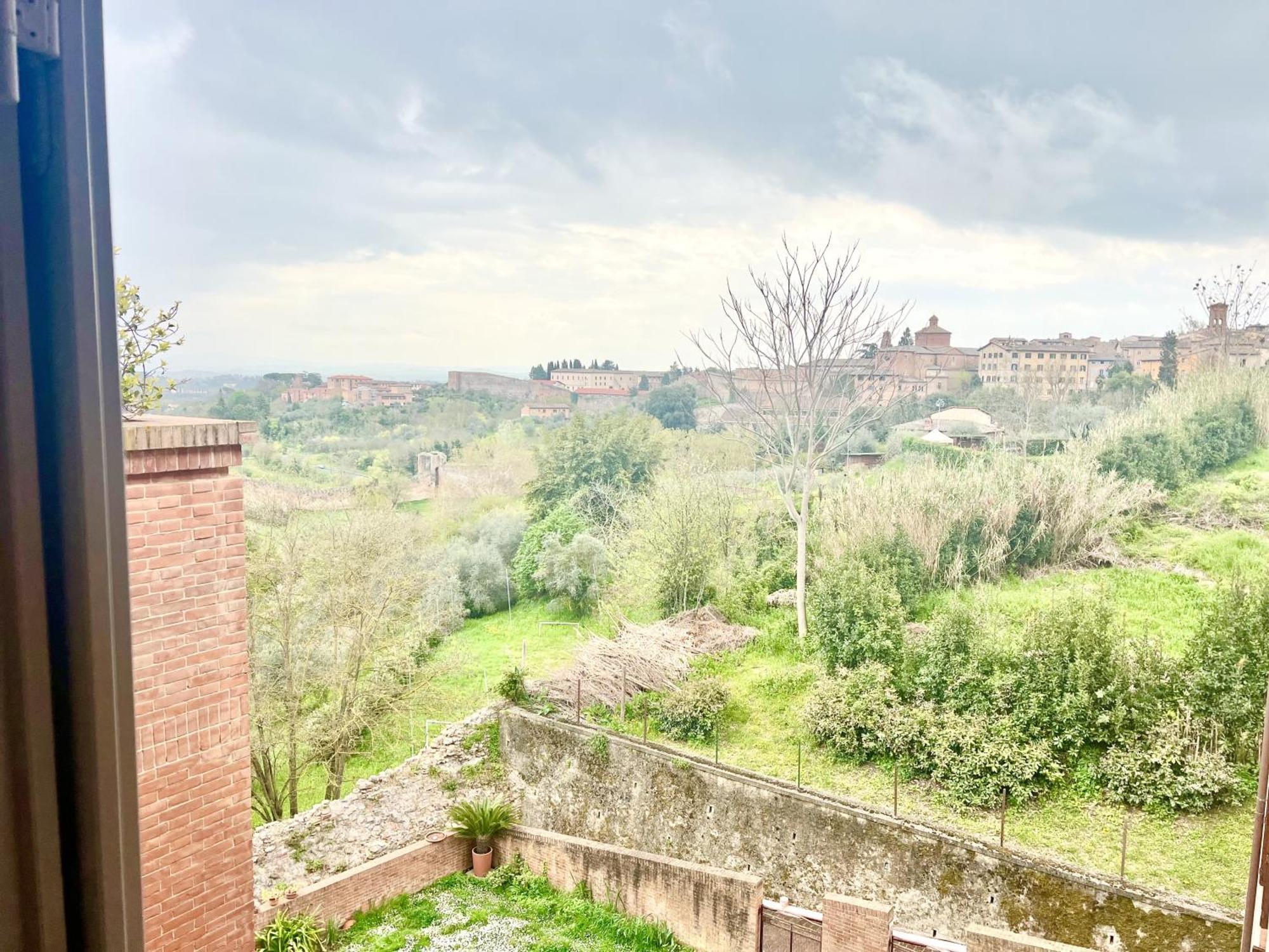 Provenzano Top Floor Siena Bagian luar foto