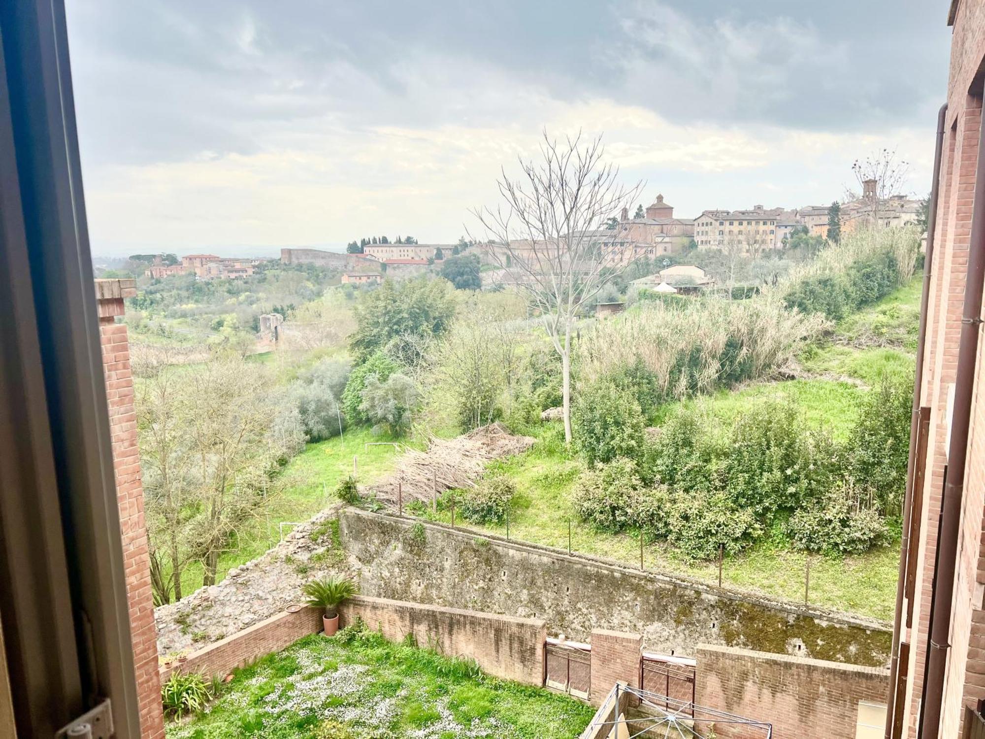 Provenzano Top Floor Siena Bagian luar foto